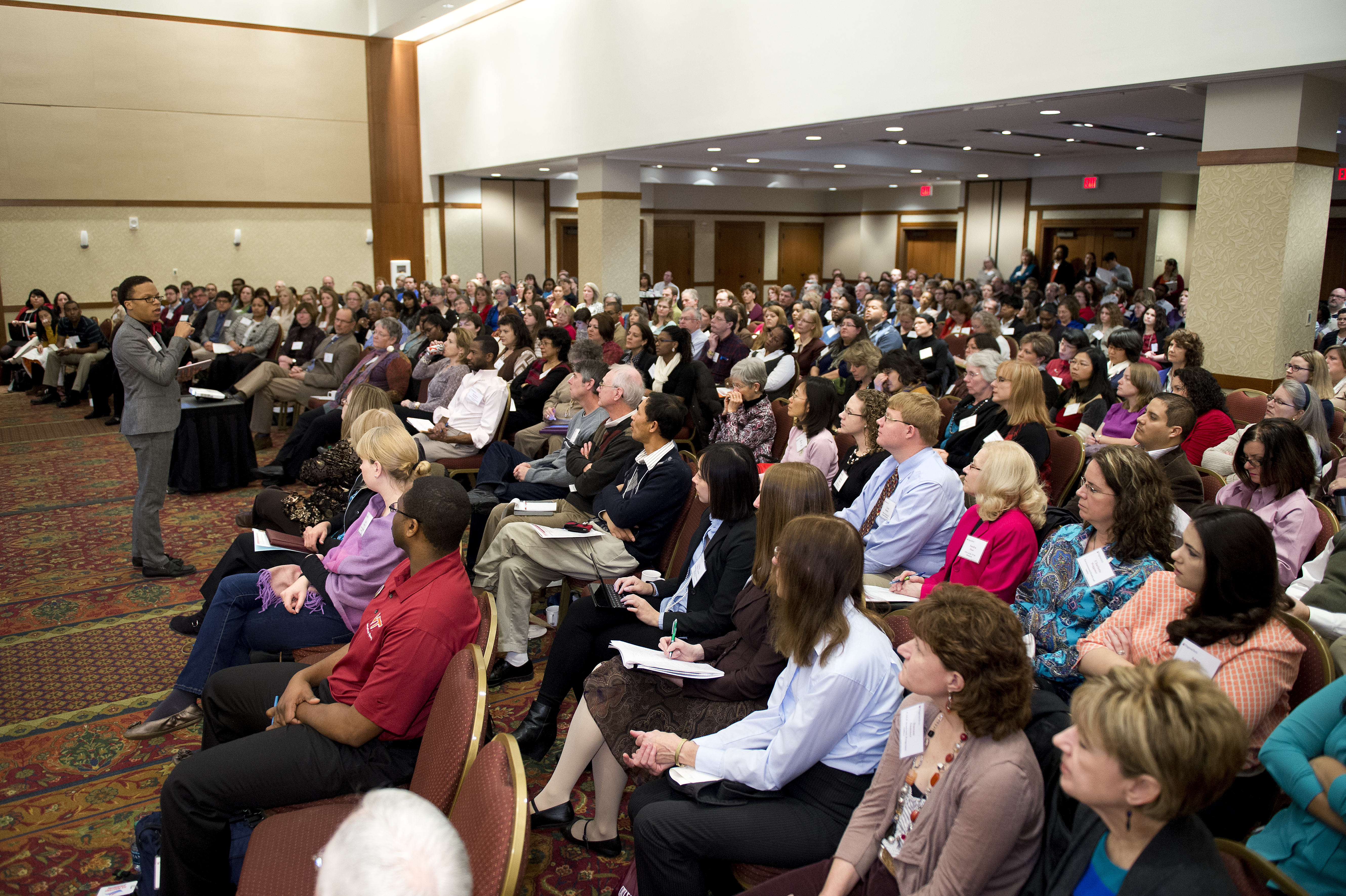 Crowd listens to Terrell Strayhorn speak at the 2014 Advancing Diversity workshop